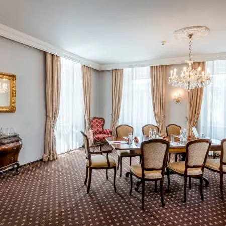 IMLAUER Palais Mirabell Отели рядом с достопримечательностью «Шальмос»