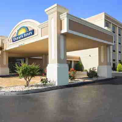 Days Inn by Wyndham Rome Downtown Hotel Exterior