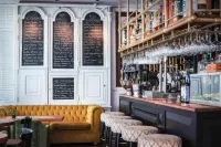 Hotel & Restaurant Marina Palamós Hotels in Palamos