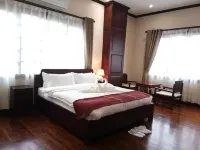Singha Hotel Hotels in Ban Cat