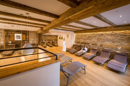 Lifthotel Отели в г. Кирхберг