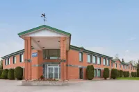 Travelodge by Wyndham Rigaud Hôtels à : Vaudreuil-Soulanges