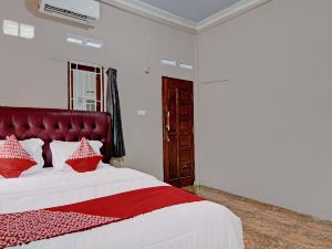 OYO 92456 Putri Homestay Syariah