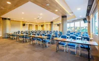 Design Plus Seya Beach Hotel - Balkon