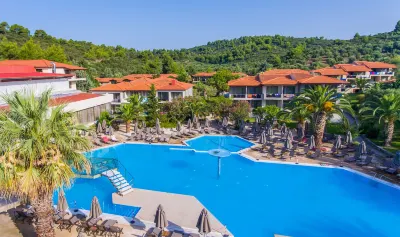 Poseidon Hotel Sea Resort Hotele w: Toroni