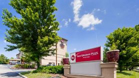Best Western Plus Hannaford Inn  Suites