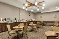 Travelodge by Wyndham Lethbridge - breakfast