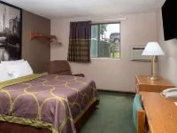 Super 8 by Wyndham Omaha NE Hotels near Fun Plex
