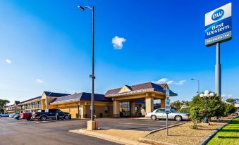 Best Western Northgate Inn - Housity