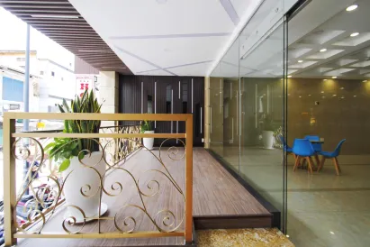 Queen Central Hotel - Ben Thanh Market