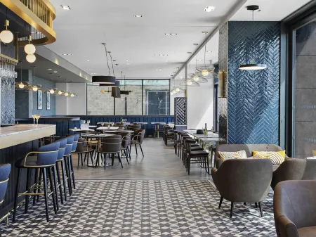 Mercure Paignton Hotel Отели рядом с достопримечательностью «Парк Пейнтон Зу Энвиронментал»