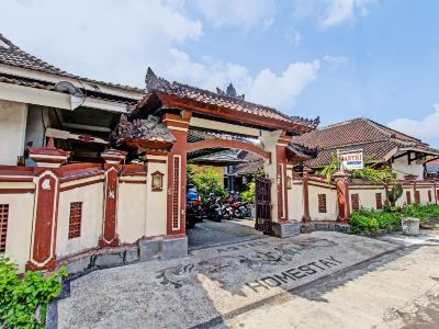 OYO 92560 Astri Homestay