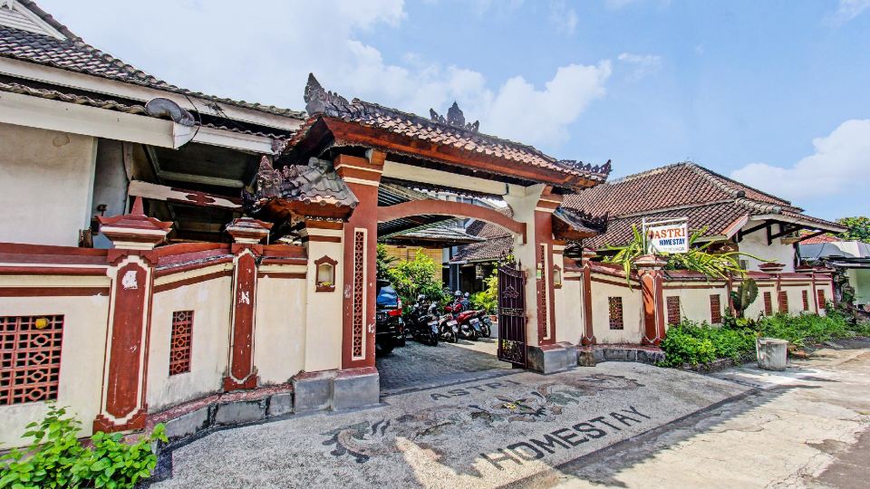 OYO 92560 Astri Homestay