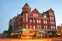 The Blennerhassett Hotel Hotels near Divisions Department Store