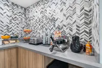 Best Western Lake Oswego Hotel  Suites - breakfast