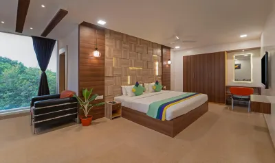 Treebo Golden Swan Tambaram Hotels near Pothys Swarnamahal