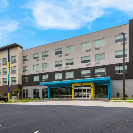 Tru by Hilton Wilson