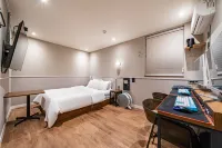 Cheongju the & Just Stay Chungbuk National University Hotels in Cheongju