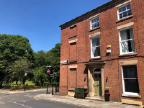 Winckley Square Residences Hotels near Preston Train Station