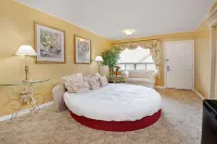 Knights Inn - Park Villa Motel, Midland - parking