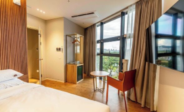 1. 라고바움 호텔..