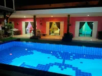 Baan Gon Chompu - Pools