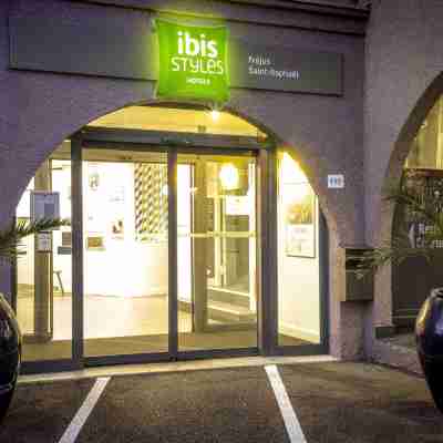 Ibis Styles Frejus Sain-Raphael Hotel Exterior