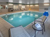 Country Inn & Suites by Radisson, Charleston South, WV Hotels near Watt Powell Stadium