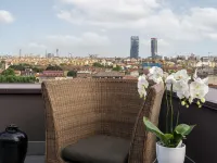 فندق راديسون بلو، ميلان Hotels near أوروغواي