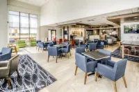 Holiday Inn Express & Suites Cleveland West - Westlake Hoteles en Avon