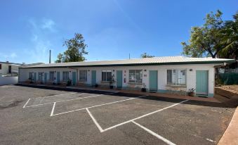 Central Point Motel