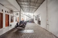 RedDoorz Syariah Near Jatisampurna Hospital Hotels in Pondok Melati