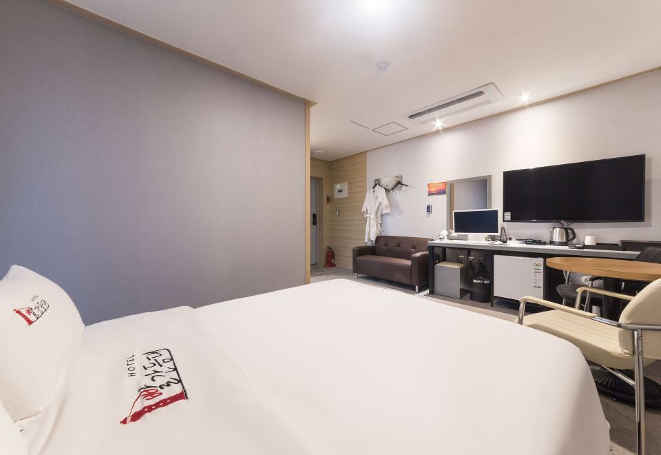 Oido Red Lighthouse Tourist Hotel