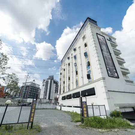 Yangsan Pyeongsan Den Bastar Hotel