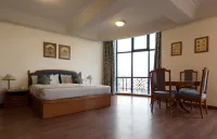 Hotel Crystal Palace Hotels in Meerut