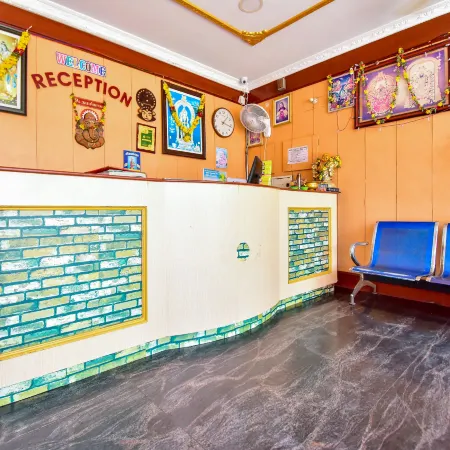 Sri Palani Andavar Lodge