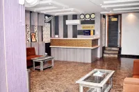 Hotel Uma Palace 사라이 걸하리아 호텔