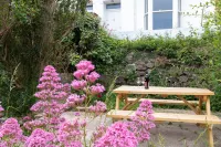 Penalun House - Beautiful Sea Views