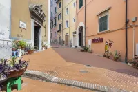 Sky Room Carrara Hydromassage with Parking - 3-Star