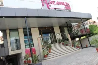 Regenta Inn Jaipur, Adarsh Nagar Hotels near Pink Square Mall