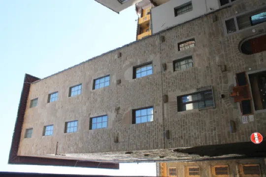 多納蒂華麗大樓套房公寓