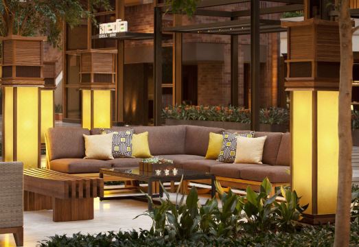 힐튼 아나톨레 수영장 시설