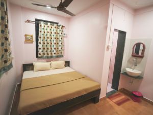 Sarthak Guest House