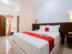 RedDoorz at Omahku Guest House Batu