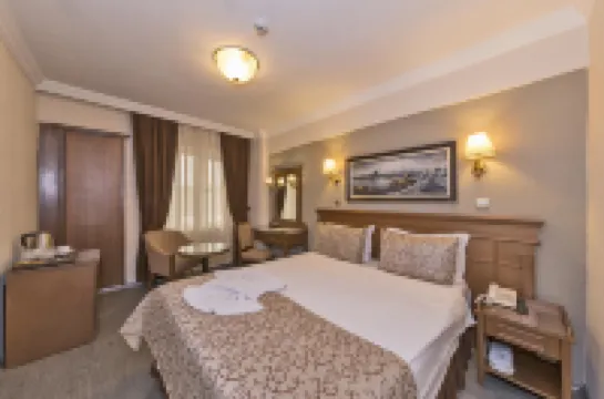 لاليلي جونين هوتل