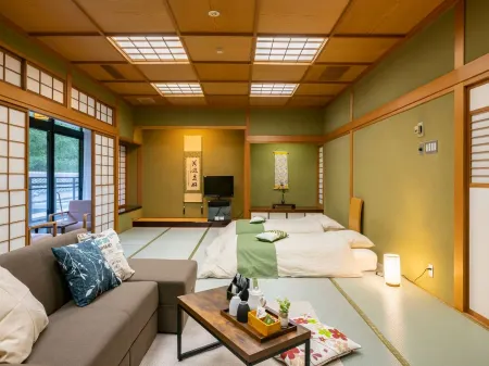 Hanahasuonnsenn Somayama Отели в г. Минамиэтидзен