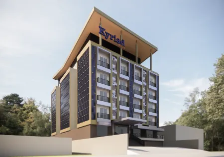 Kyriad Haka Makassar Отели рядом с достопримечательностью «Wisma Pattimura»