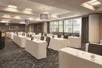 Embassy Suites by Hilton Indianapolis Downtown