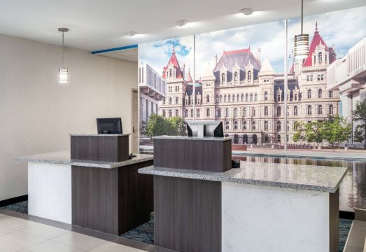 라 퀸타 인 안락한 객실