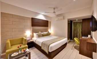 Click Hotel Vadodara 4 Mins Walk for the Railway Station